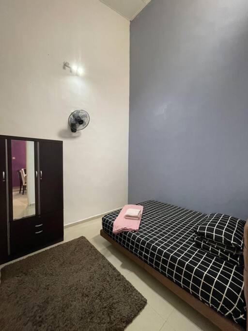 Homestay Shimahjay Telok Mas Melaka Exterior photo