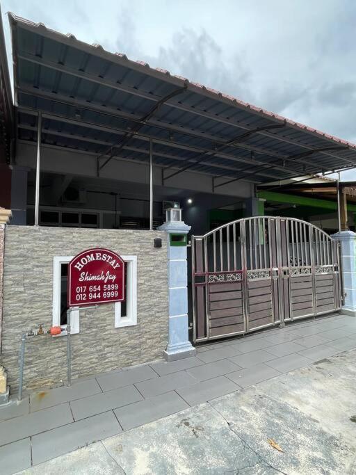 Homestay Shimahjay Telok Mas Melaka Exterior photo